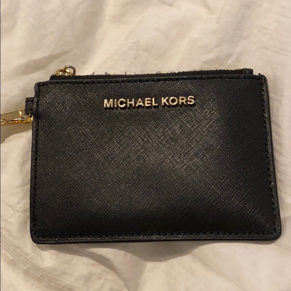 Michael kors wristlet wallet great condition